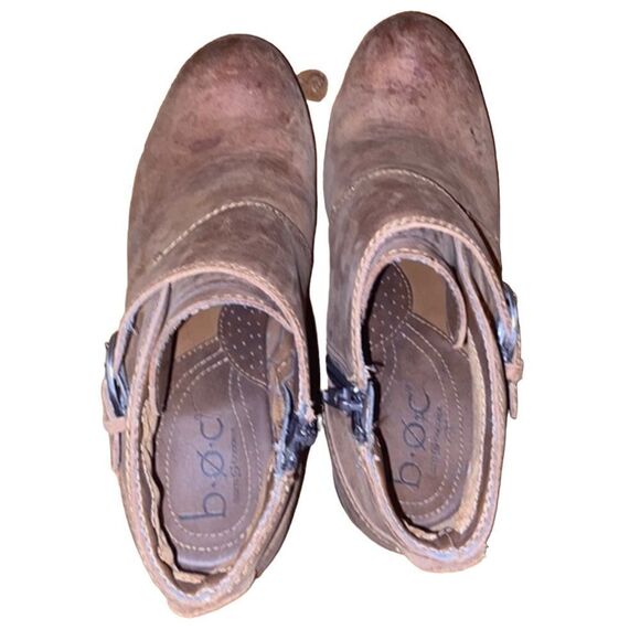 B.o.c Brown Leather Booties Size 7.5 - Picture 2 of 6